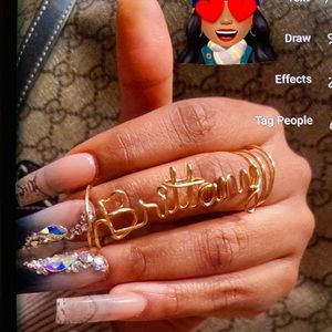 Meet your Posher, Britt